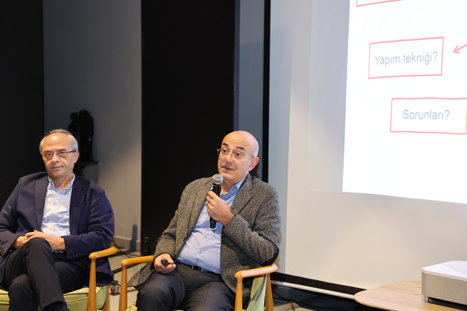 "Antik Tiyatrolarda Koruma Yöntemleri ve Güncel Yaklaşımlar” panelinde Gölyazı tiyatrosu ele alındı.